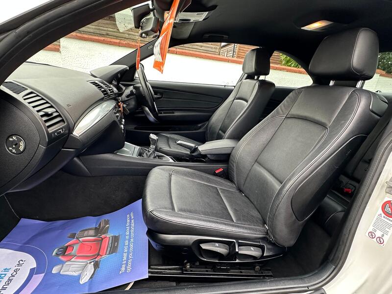 BMW 1 SERIES
