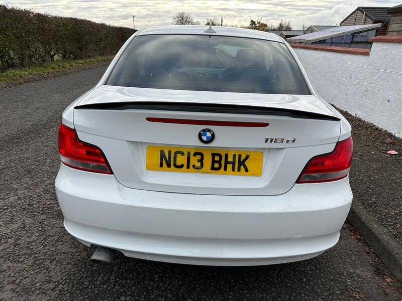 BMW 1 SERIES