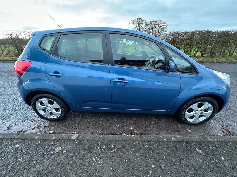 KIA VENGA