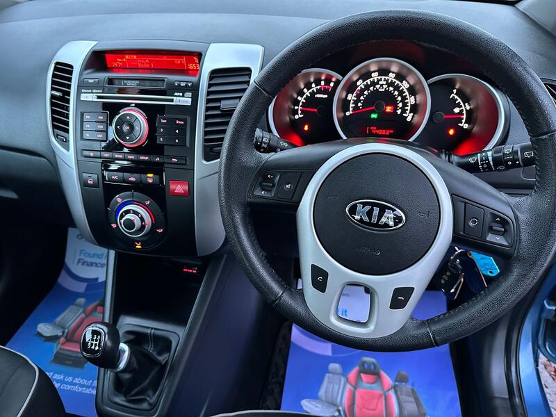 KIA VENGA