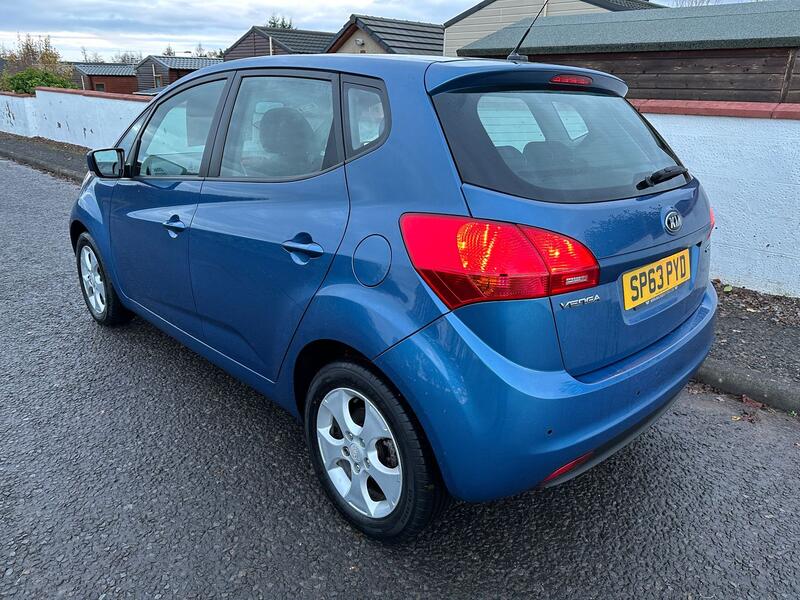 KIA VENGA