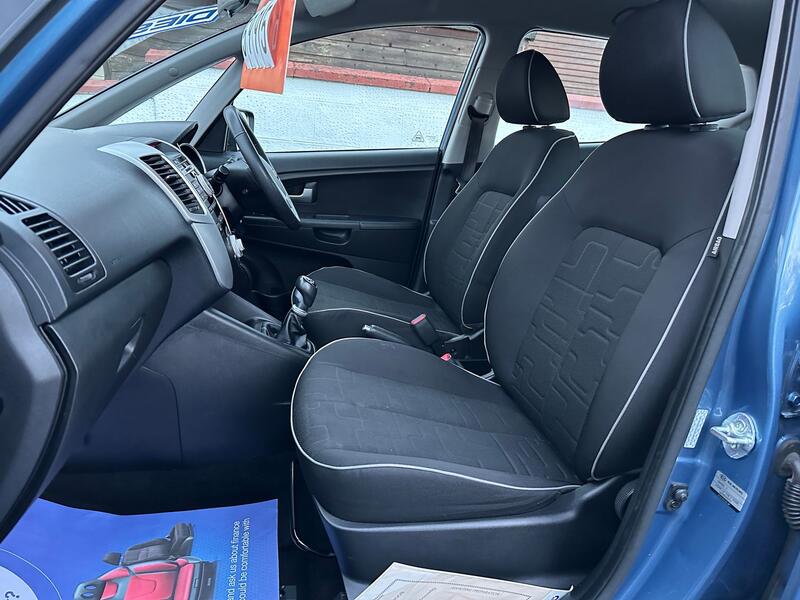 KIA VENGA