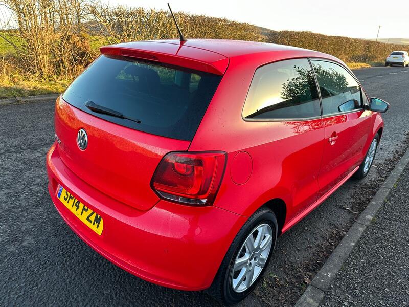 VOLKSWAGEN POLO