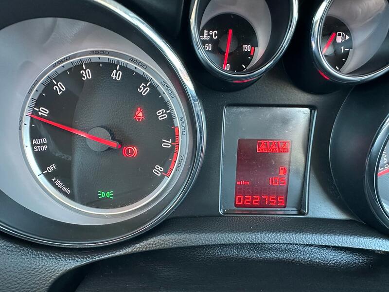VAUXHALL MOKKA