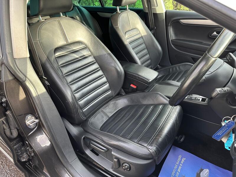 VOLKSWAGEN CC