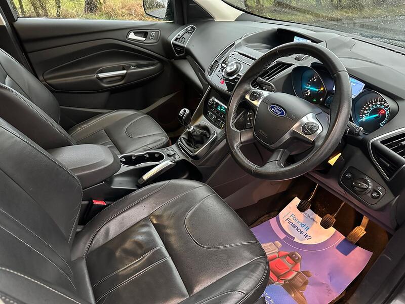 FORD KUGA