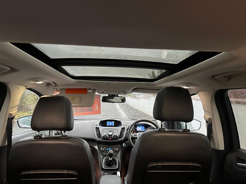 FORD KUGA