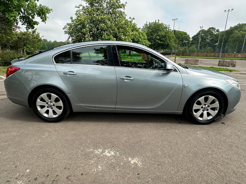 VAUXHALL INSIGNIA