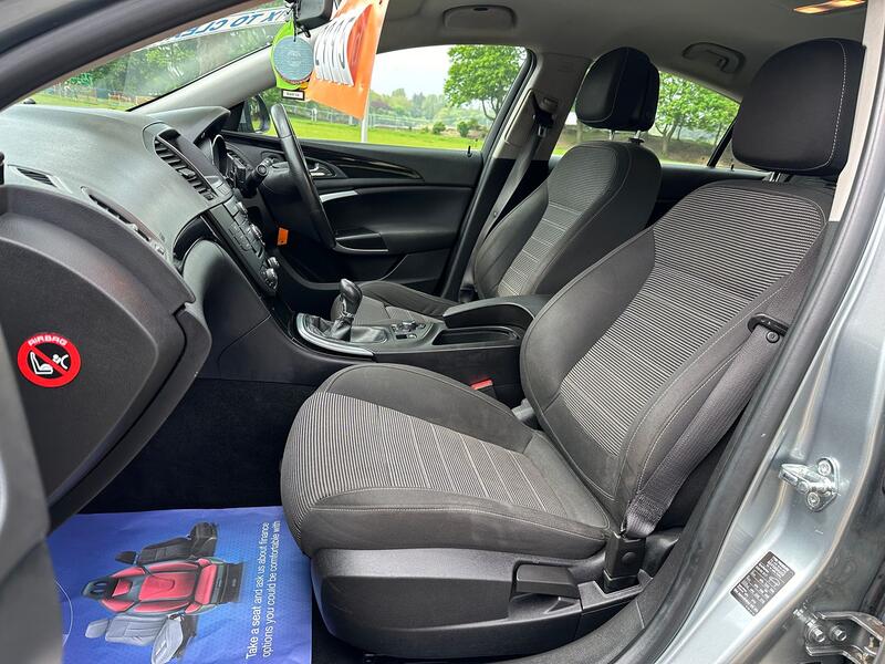 VAUXHALL INSIGNIA