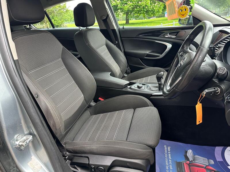 VAUXHALL INSIGNIA