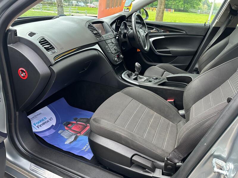 VAUXHALL INSIGNIA