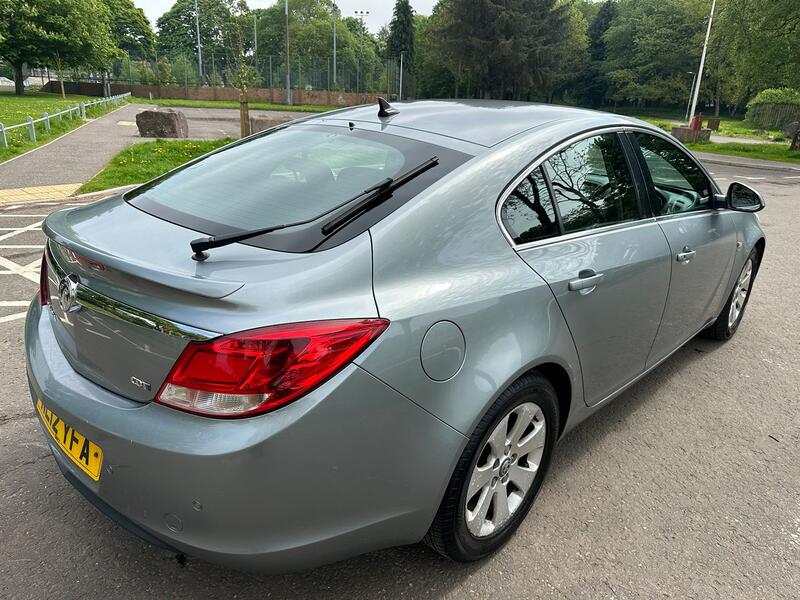 VAUXHALL INSIGNIA