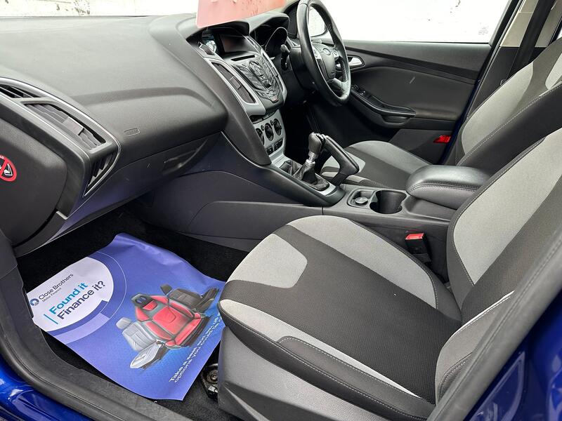 FORD FOCUS
