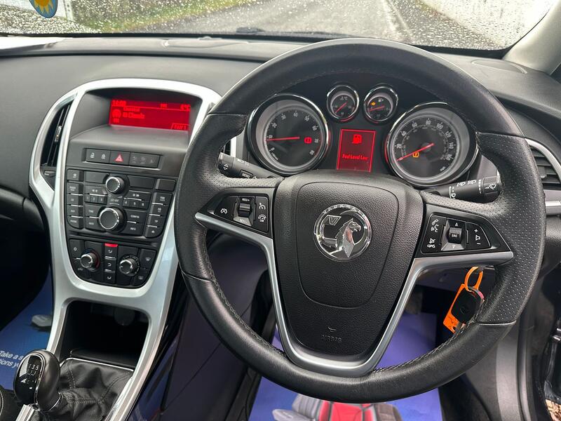 VAUXHALL ASTRA