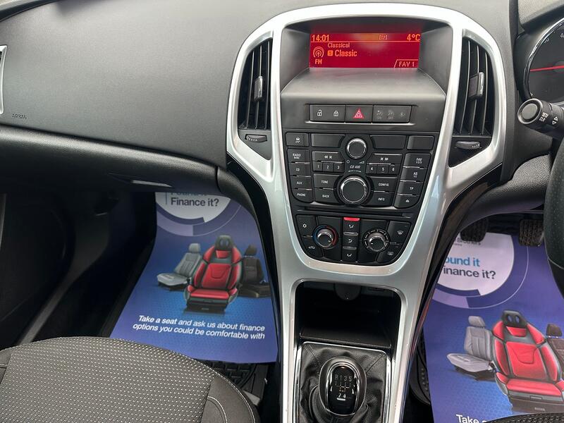 VAUXHALL ASTRA