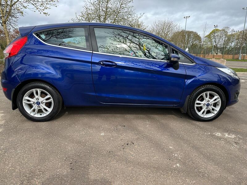 FORD FIESTA