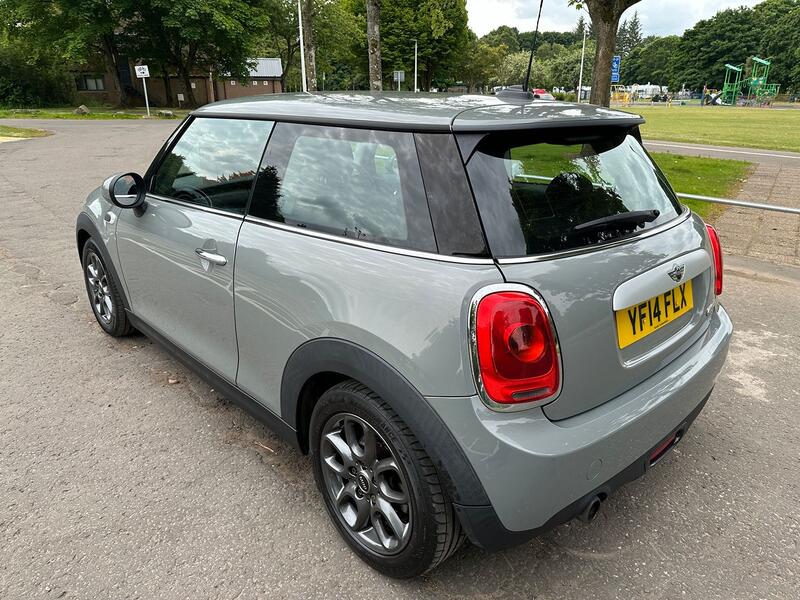 MINI HATCH