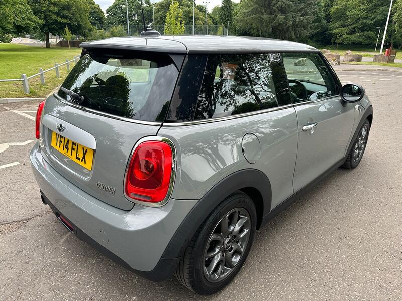 MINI HATCH