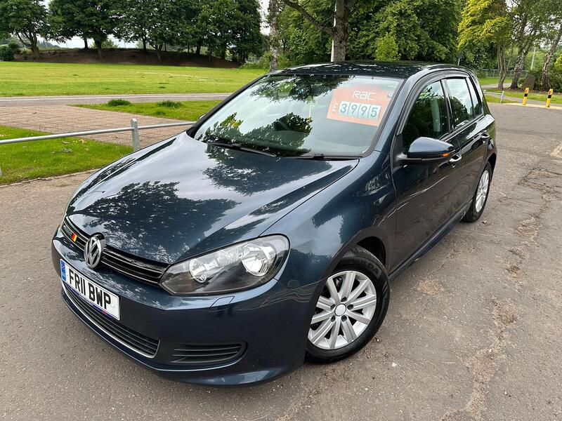 View VOLKSWAGEN GOLF 1.6 TDI BlueMotion