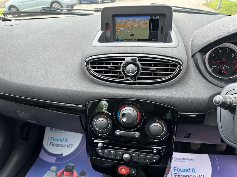 RENAULT CLIO