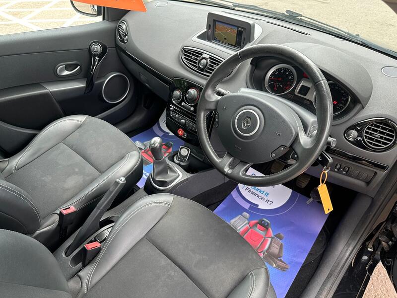 RENAULT CLIO