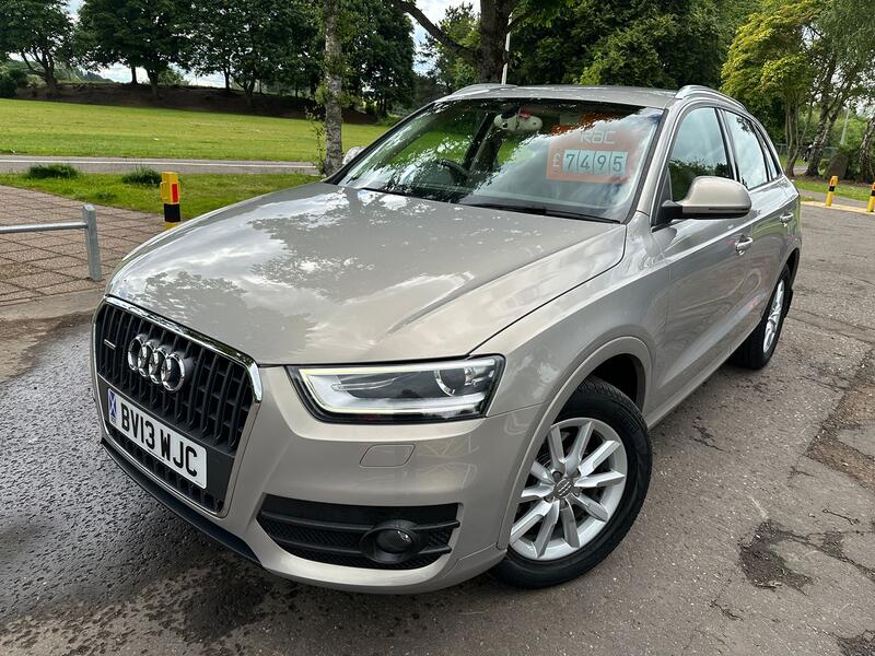 View AUDI Q3 2.0 TDI SE