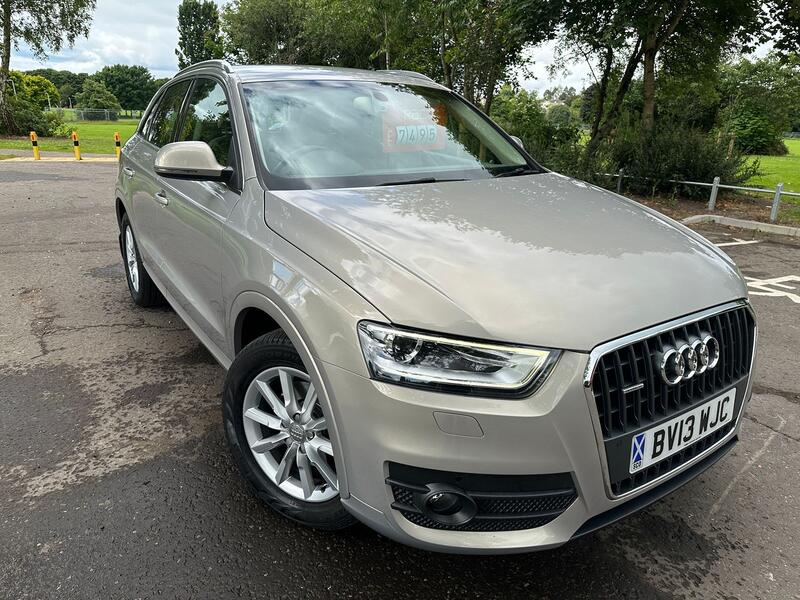 View AUDI Q3 2.0 TDI SE