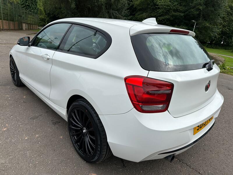 BMW 1 SERIES