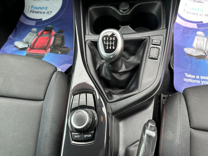 BMW 1 SERIES