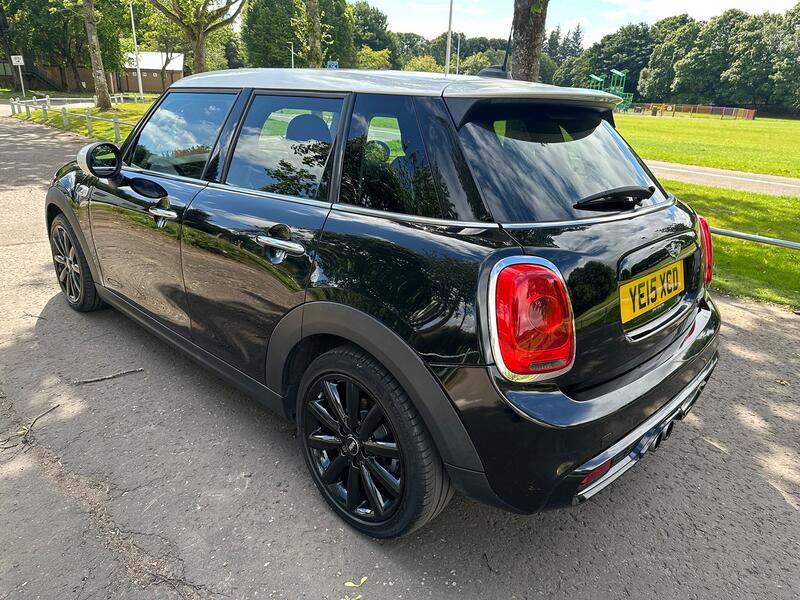 MINI HATCH