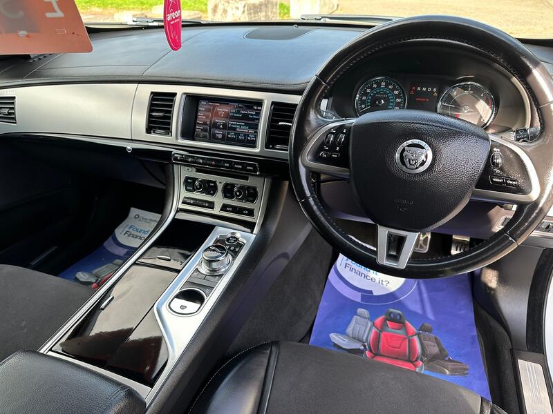 JAGUAR XF