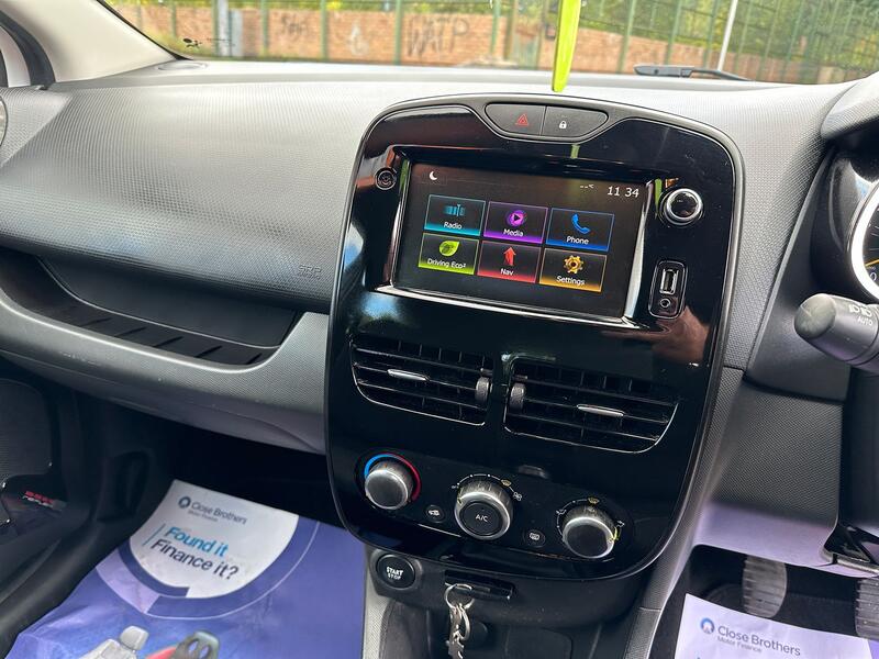 RENAULT CLIO