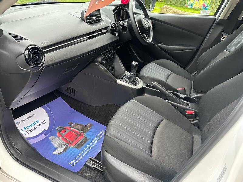 MAZDA MAZDA2