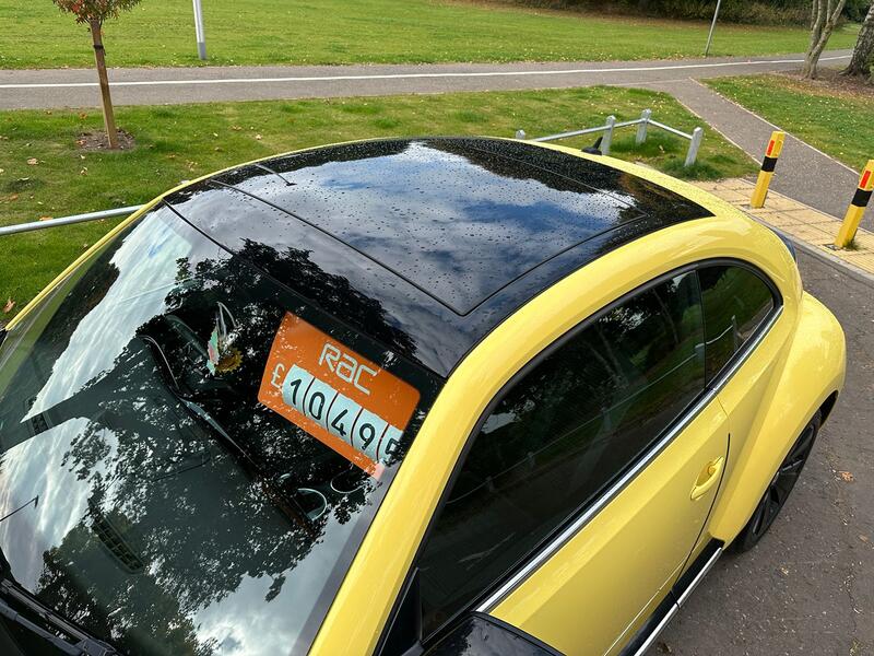 VOLKSWAGEN BEETLE