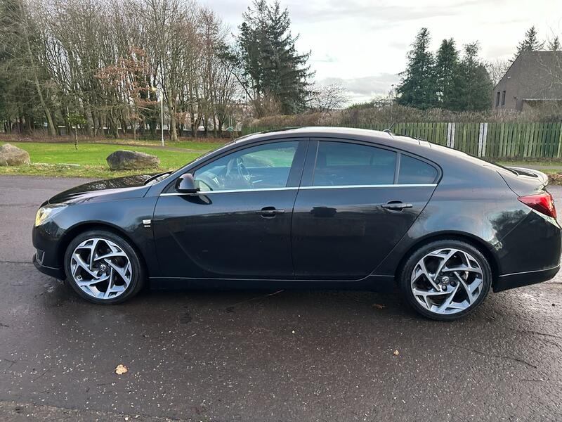 VAUXHALL INSIGNIA