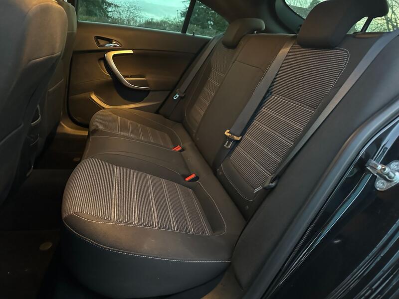 VAUXHALL INSIGNIA