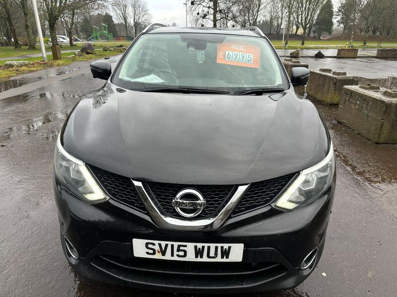 View NISSAN QASHQAI 1.6 dCi Tekna