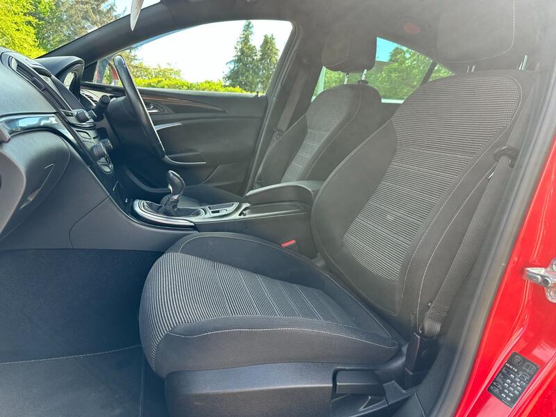 VAUXHALL INSIGNIA
