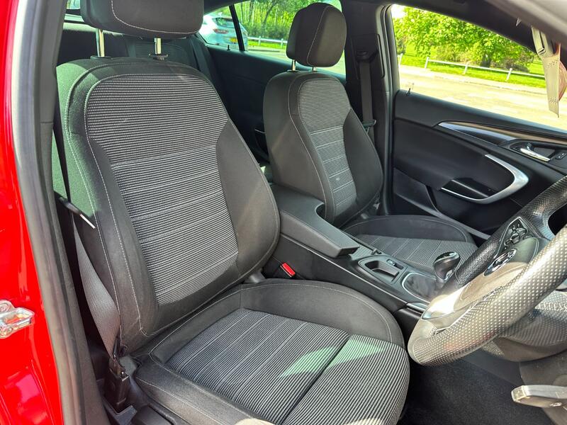 VAUXHALL INSIGNIA