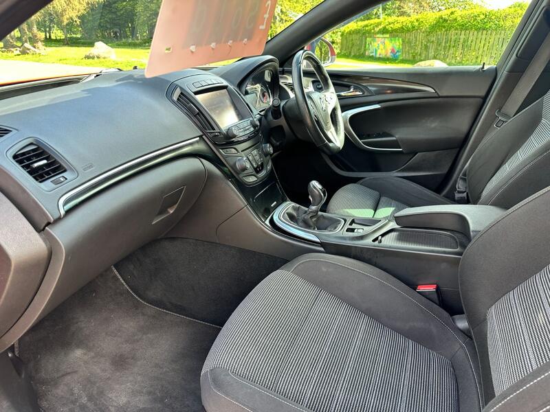 VAUXHALL INSIGNIA