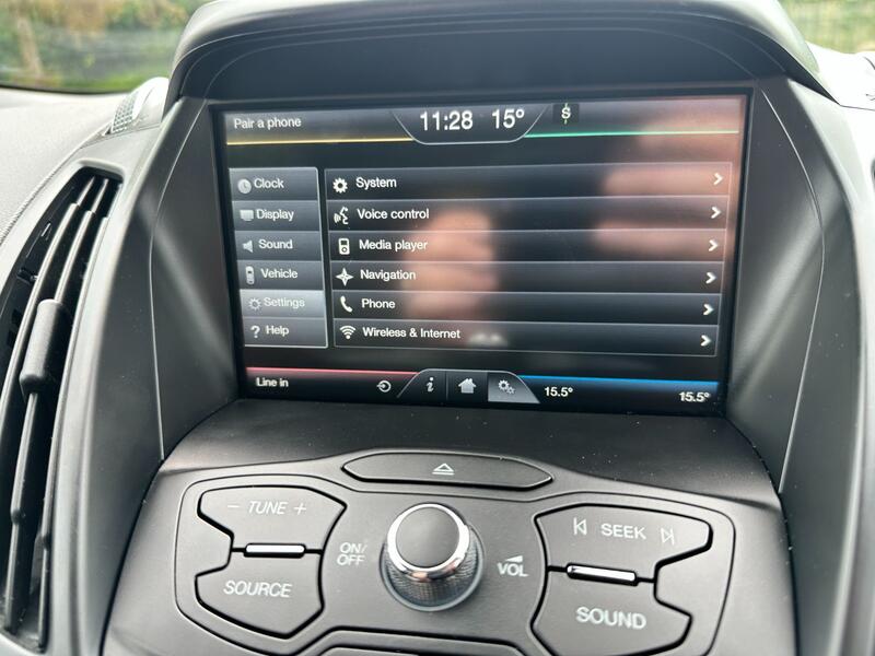 FORD KUGA