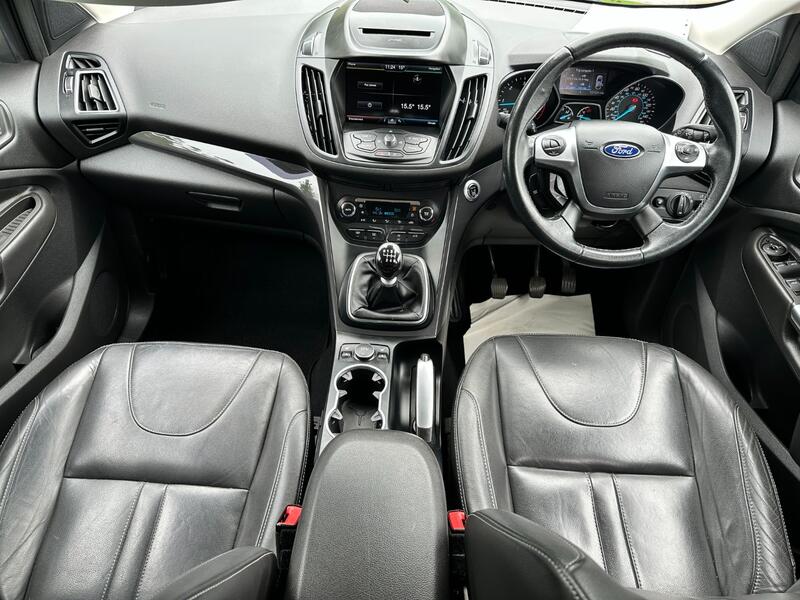 FORD KUGA