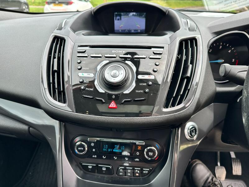 FORD KUGA