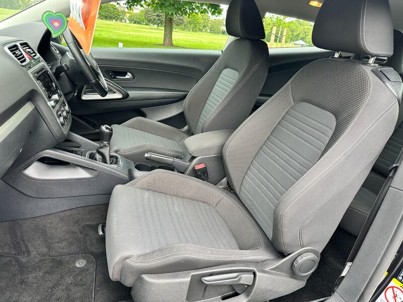 VOLKSWAGEN SCIROCCO