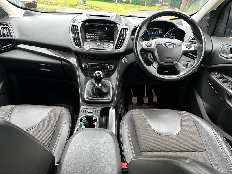 FORD KUGA