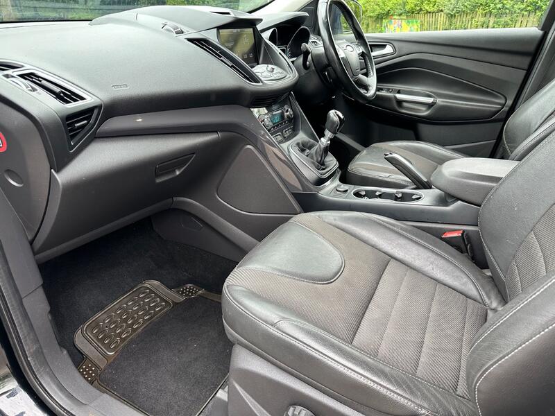 FORD KUGA