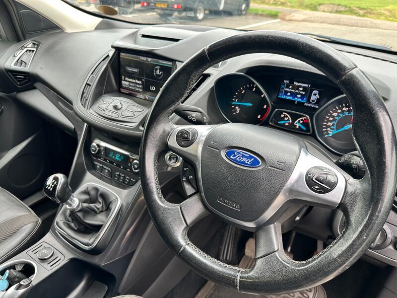 FORD KUGA