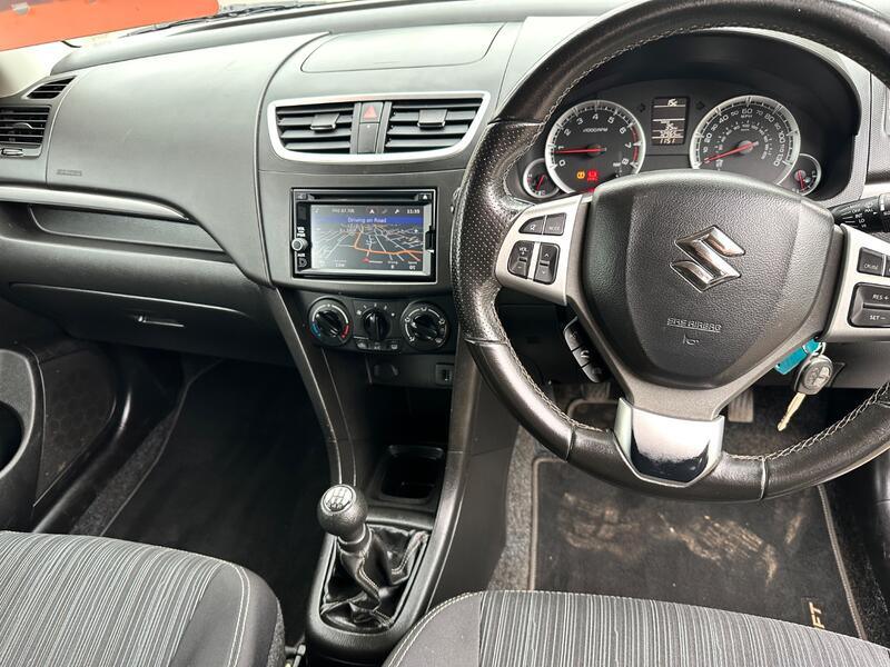 SUZUKI SWIFT