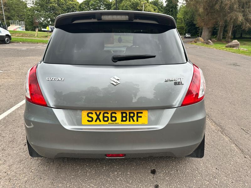 SUZUKI SWIFT