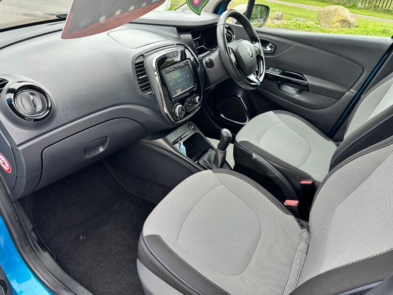 RENAULT CAPTUR